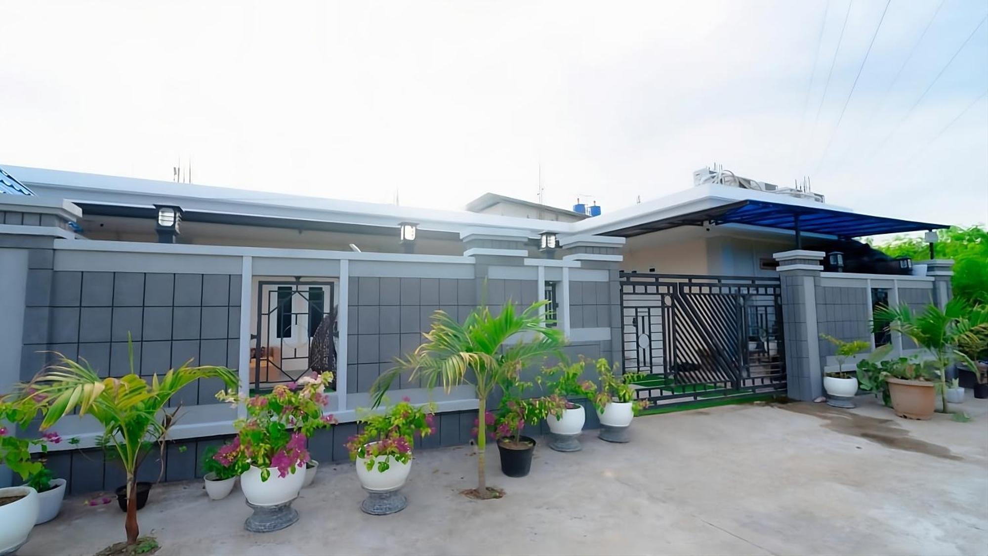 La Geiro Villa Labuan Bajo Luaran gambar