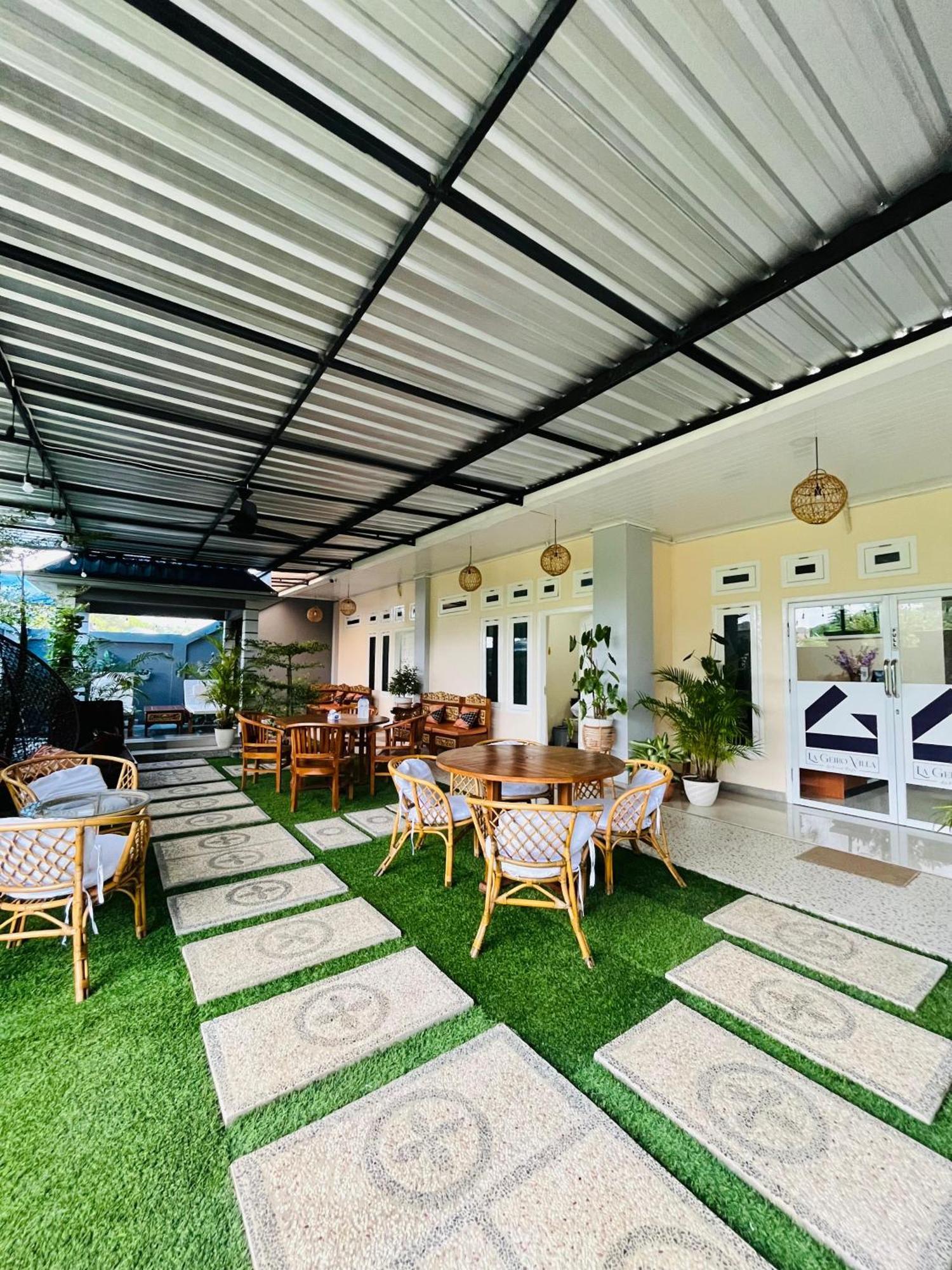 La Geiro Villa Labuan Bajo Luaran gambar